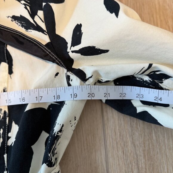 Black Rivet Abstract Floral Print Belted Trench Coat β Size L - Picture 9 of 9